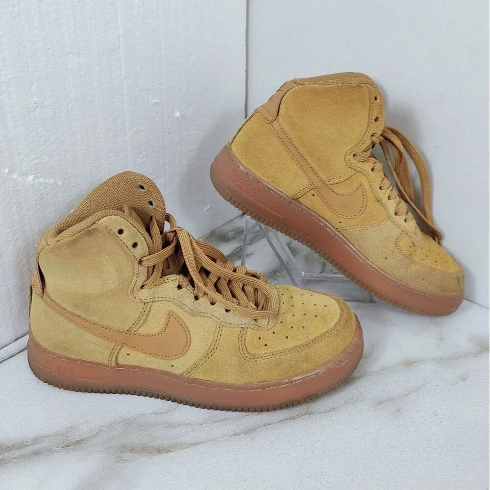 Nike Kids GS Air Force 1 High Lv8 Wheat Sneakers, Sz 7Y